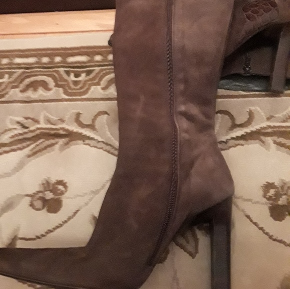 Tall boots - Picture 5 of 6